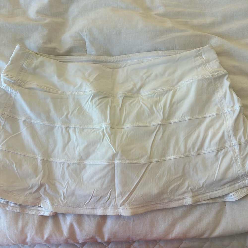 Lululemon pace rival skirt